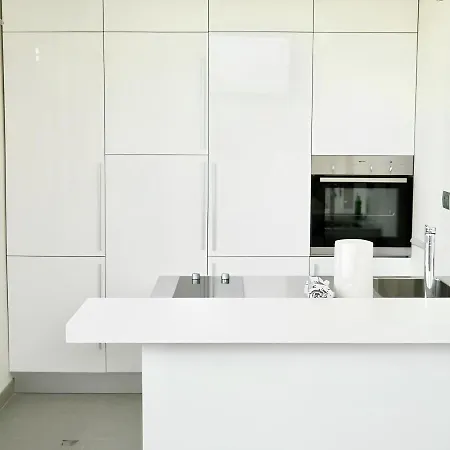 Tornabuoni High Floor With Elevator *